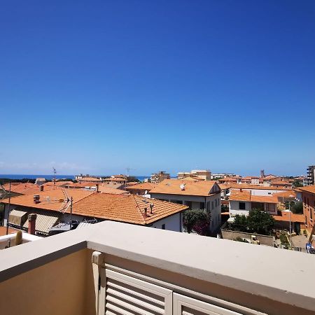 Casamare Hotel San Vincenzo Exterior foto